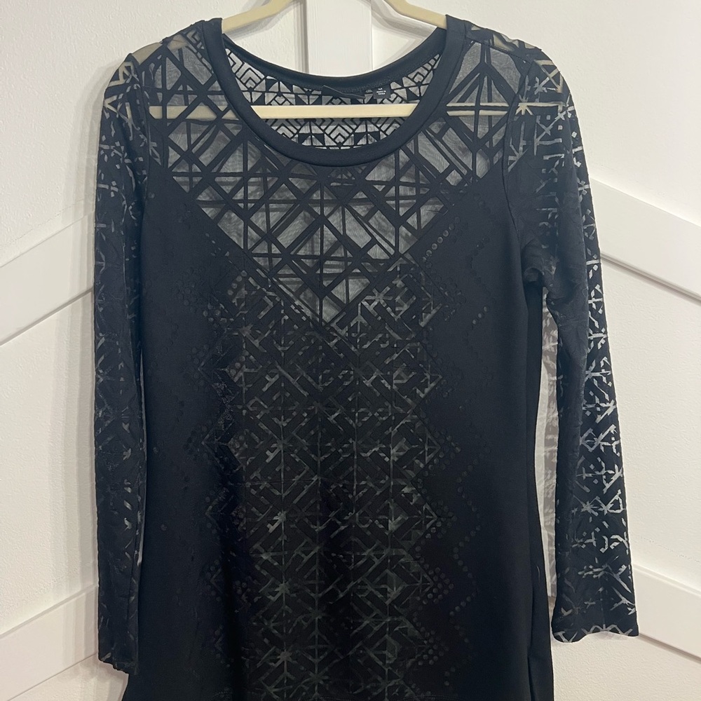 Nicole Monochrome Geometric Pattern Top